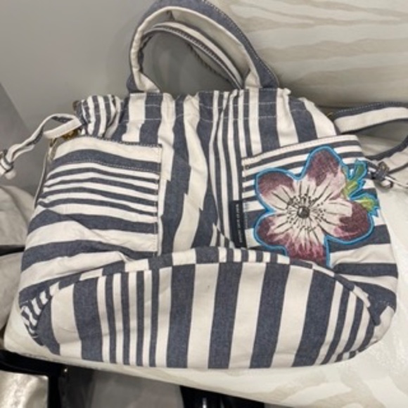 Marc Jacobs Drawstring Tote - Picture 5 of 5